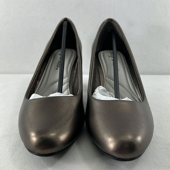 Easy Street Fabulous Pumps Pewter size 7.5 W - Picture 2 of 7